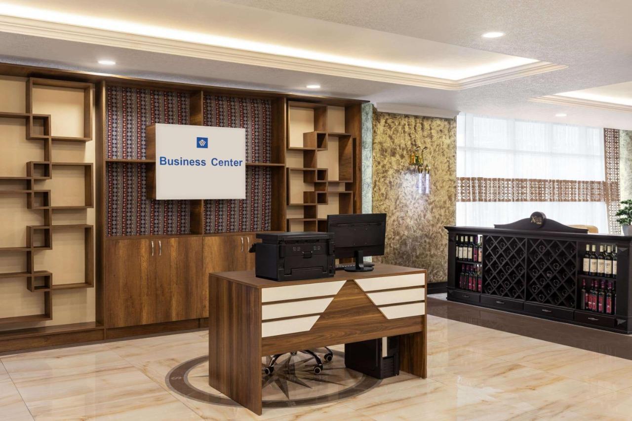 Wyndham Baku 호텔 외부 사진